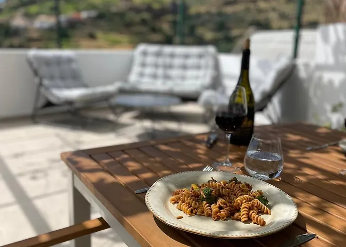 Vinha - Adults-only Privé Met Hottub&zeezicht Calheta (Madeira)